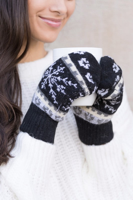 ACCESSORY- MINDY'S NORDIC SNOWFLAKE MITTENS