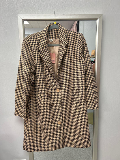 Coat- Houndstooth mid thigh length fall coat