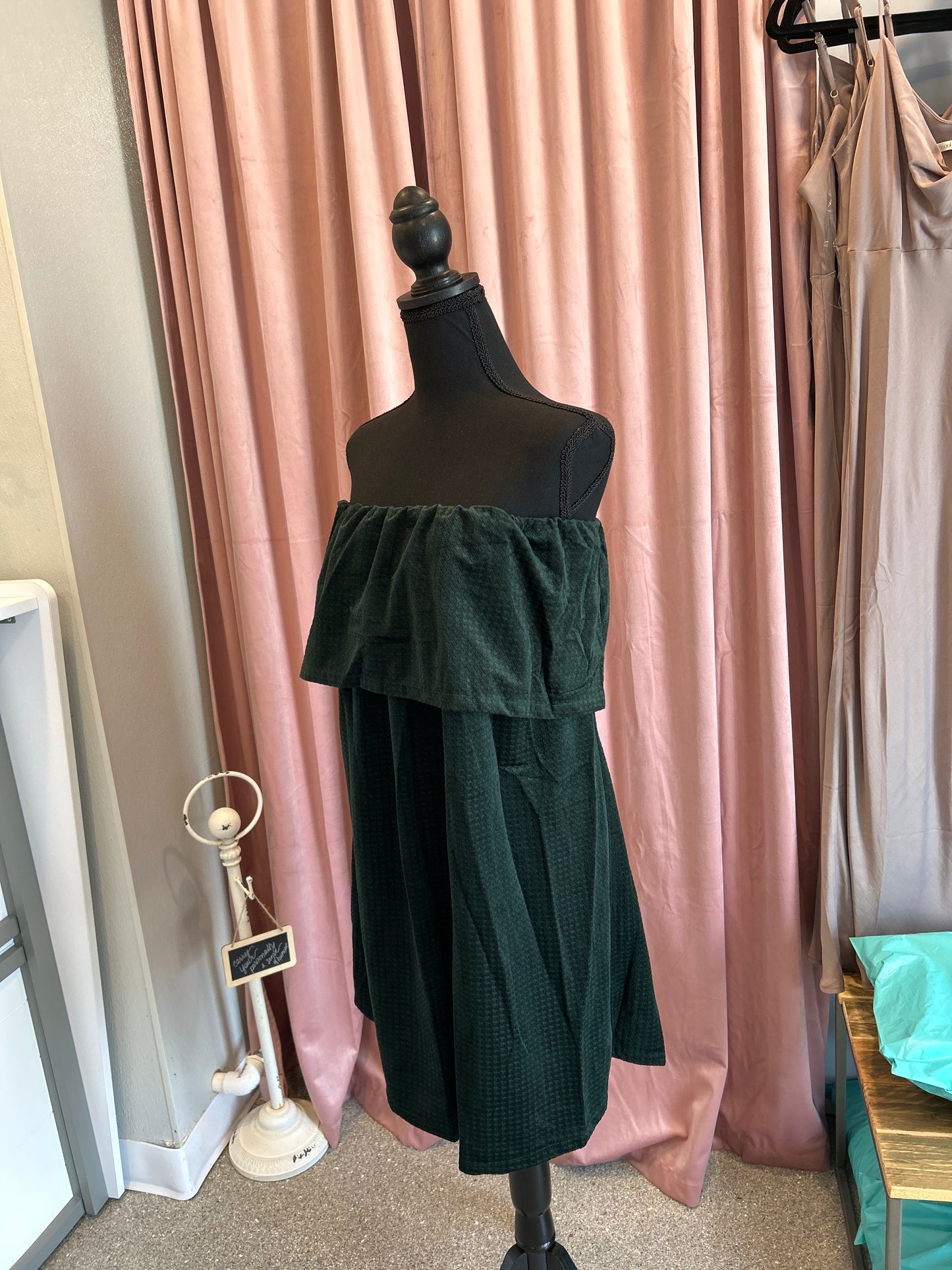 Dress- emerald green strapless