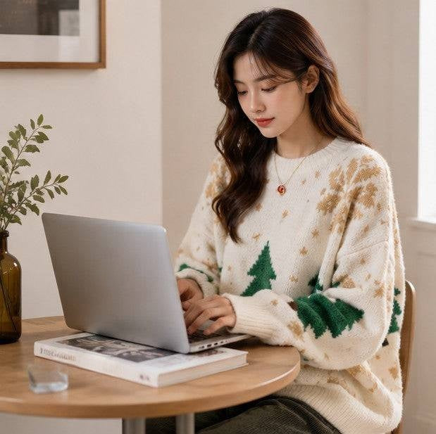 Ashley | Cozy Snowflake Knit Christmas Sweater Women