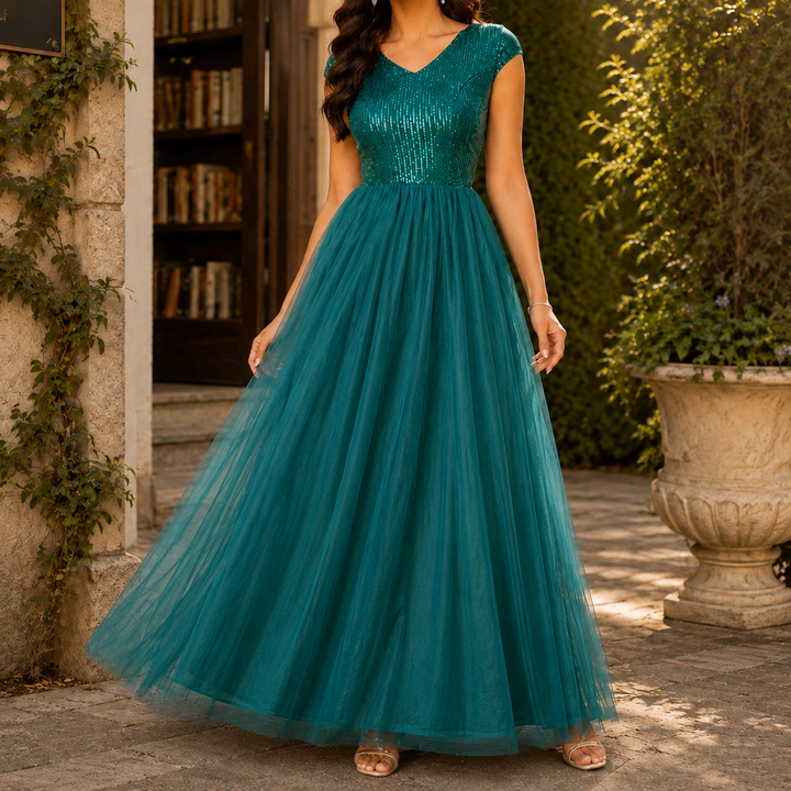 Betty | Elegant Sequin V-Neck Maxi Christmas Dress