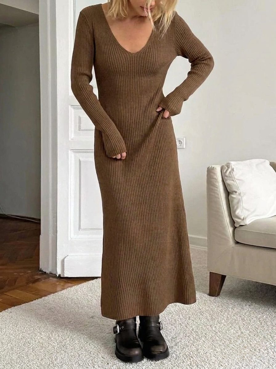 Brittany | Elegant Ribbed V-Neck Long Sleeve Maxi Sweater Dress