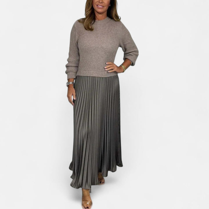 Charlotte | Effortless Long Sleeve Pleated Maxi Sweater Dress