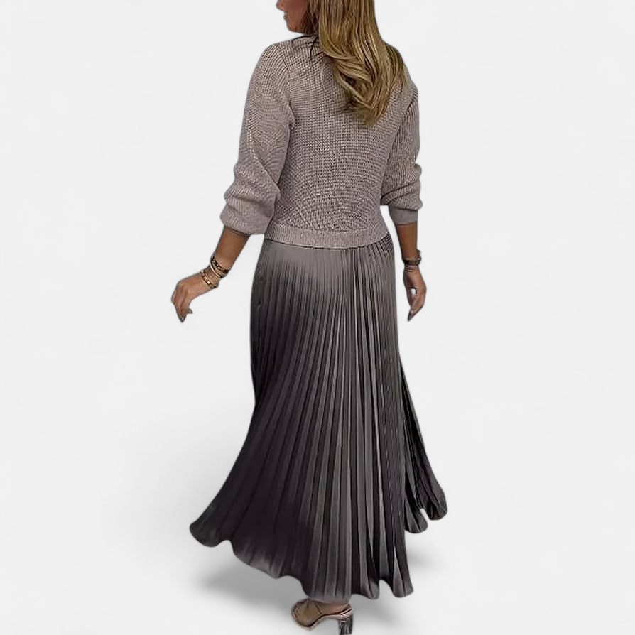 Charlotte | Effortless Long Sleeve Pleated Maxi Sweater Dress