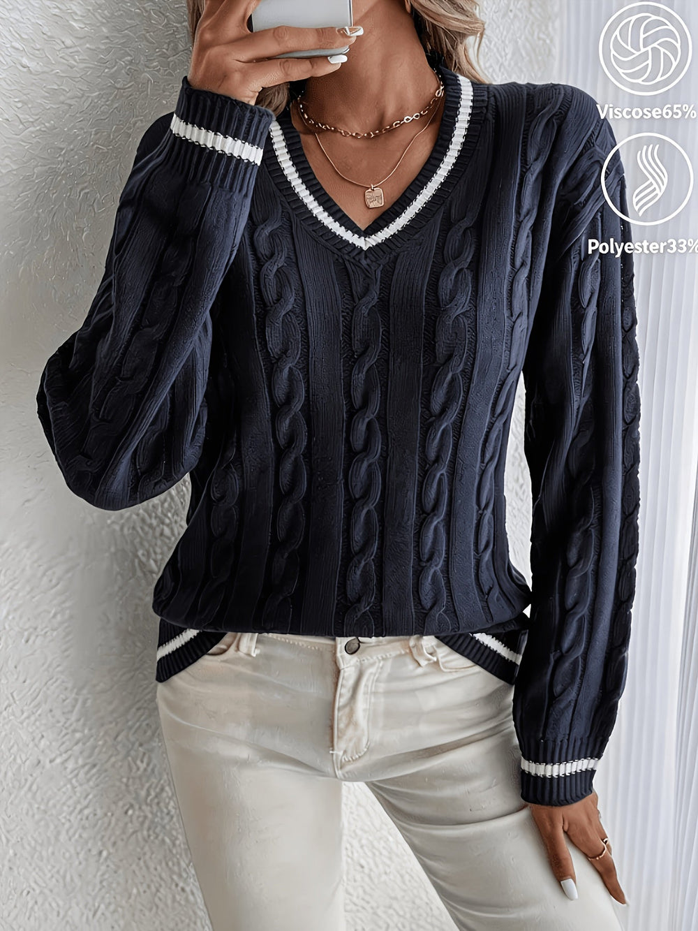 Christina | Classic Oversized V-Neck Chunky Cable Knit Sweater