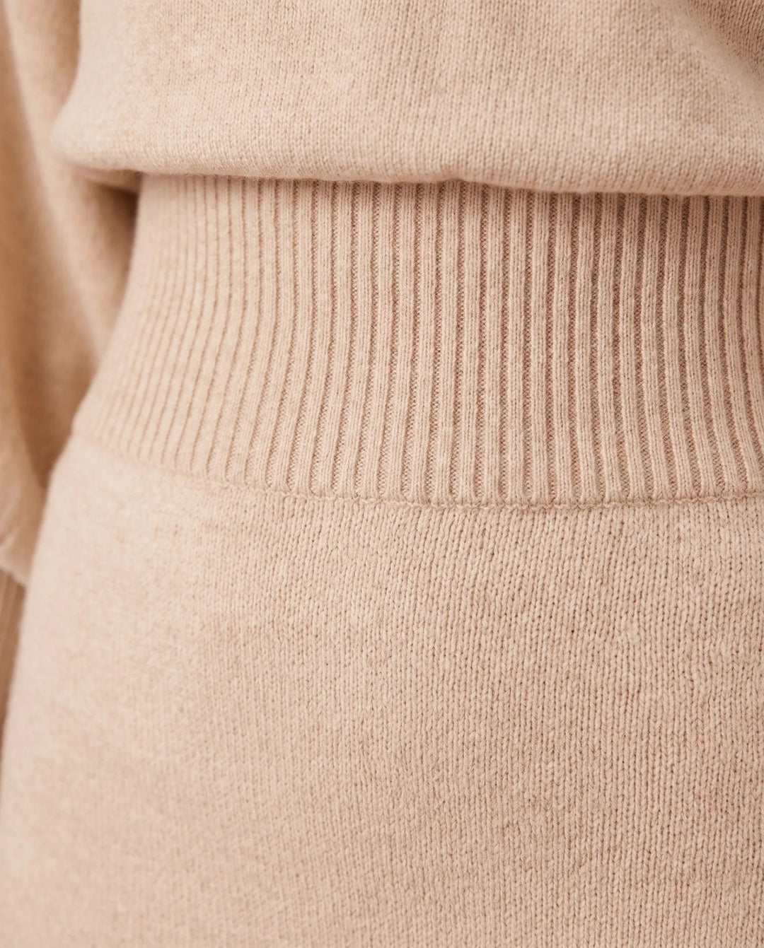 Emma | Graceful Balloon Sleeve Turtleneck Midi Sweater Dress
