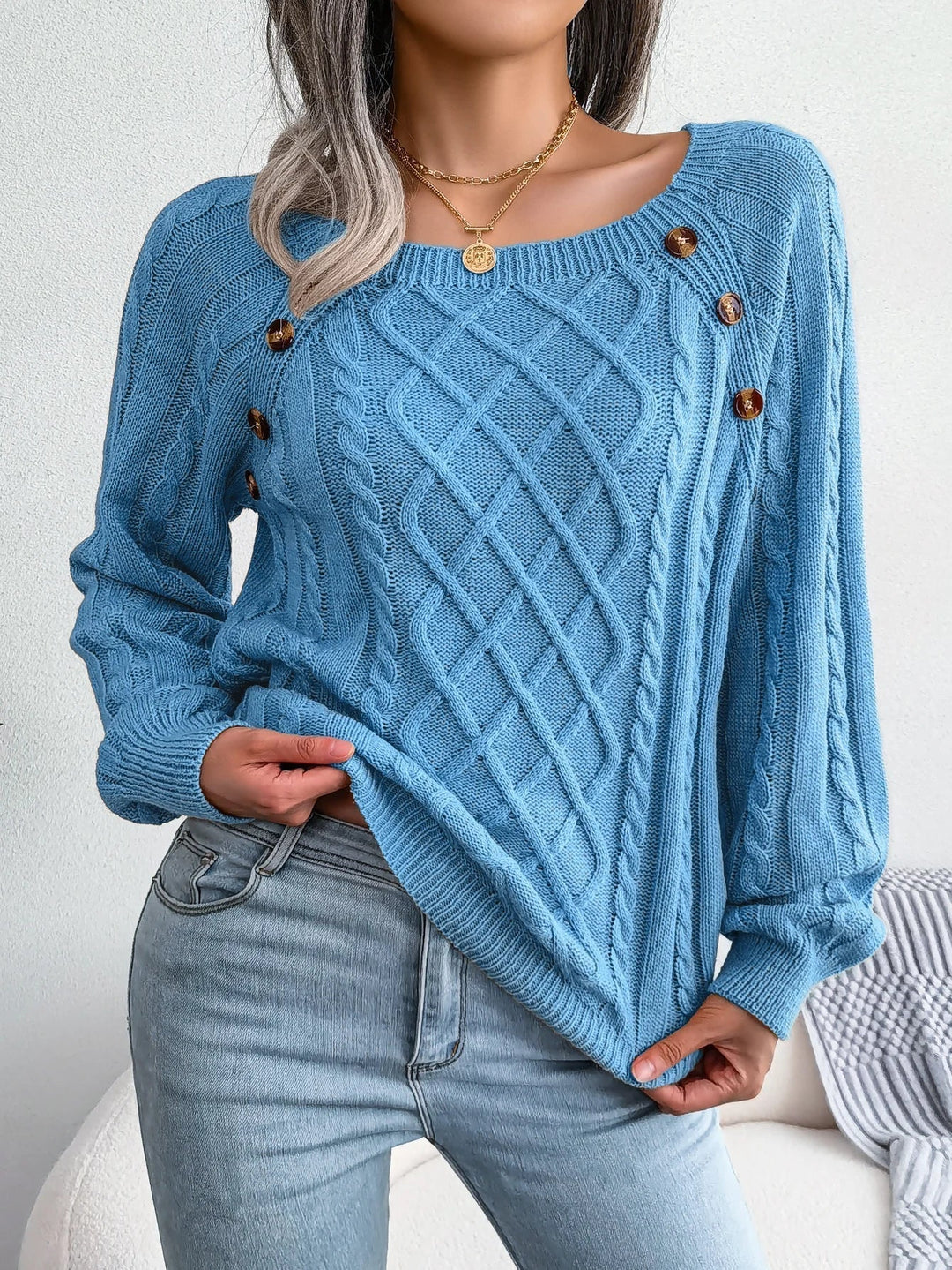 Julia | Oversized Chunky Cable Knit Sweater with Buttons