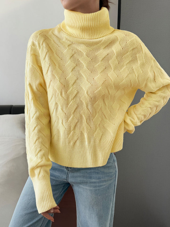 Kayla | Refined Oversized Turtleneck Chunky Cable Knit Sweater