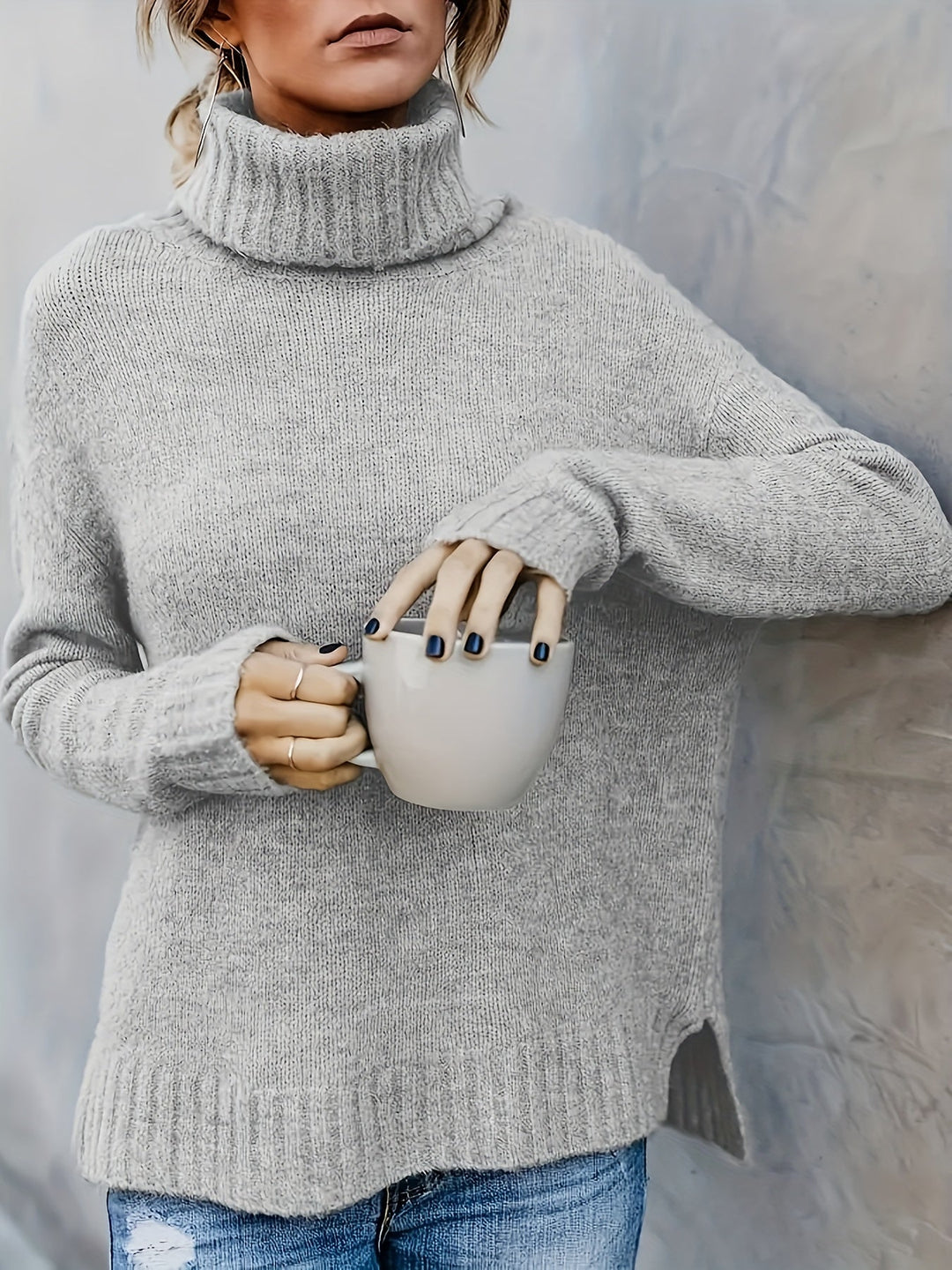 Laura | Chic Ribbed Split Hem Turtleneck Sweater
