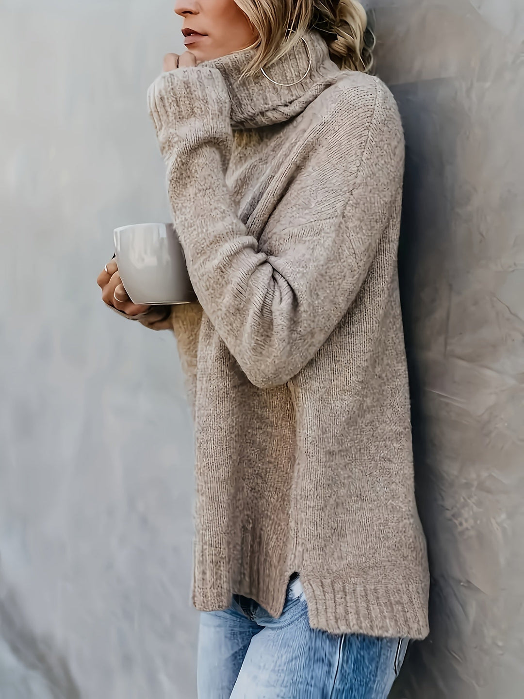 Laura | Chic Ribbed Split Hem Turtleneck Sweater
