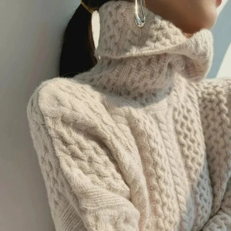 Madison | Oversized Cable Knit Turtleneck Sweater