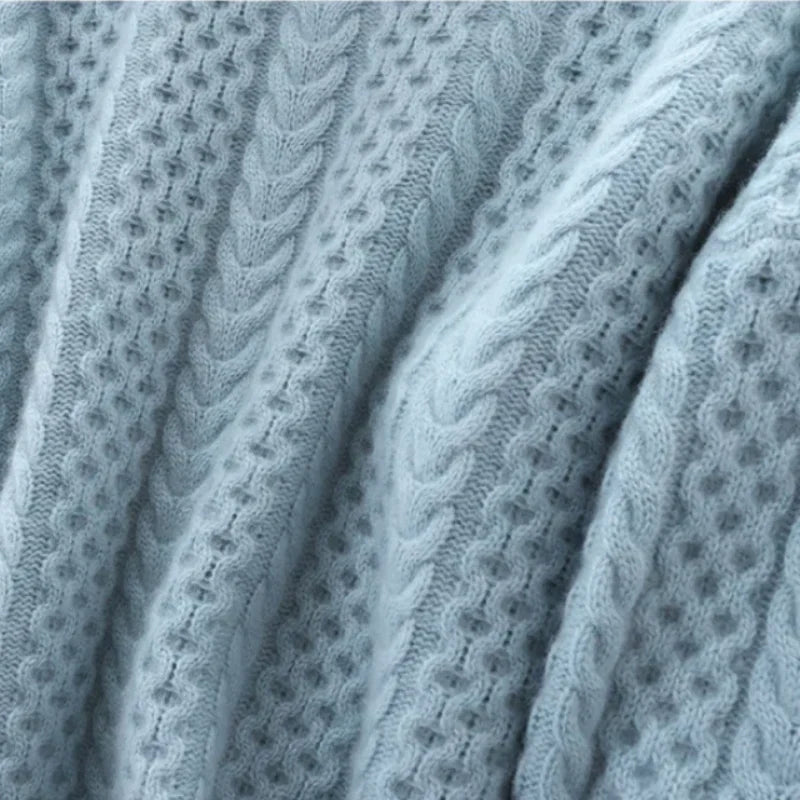 Madison | Oversized Cable Knit Turtleneck Sweater