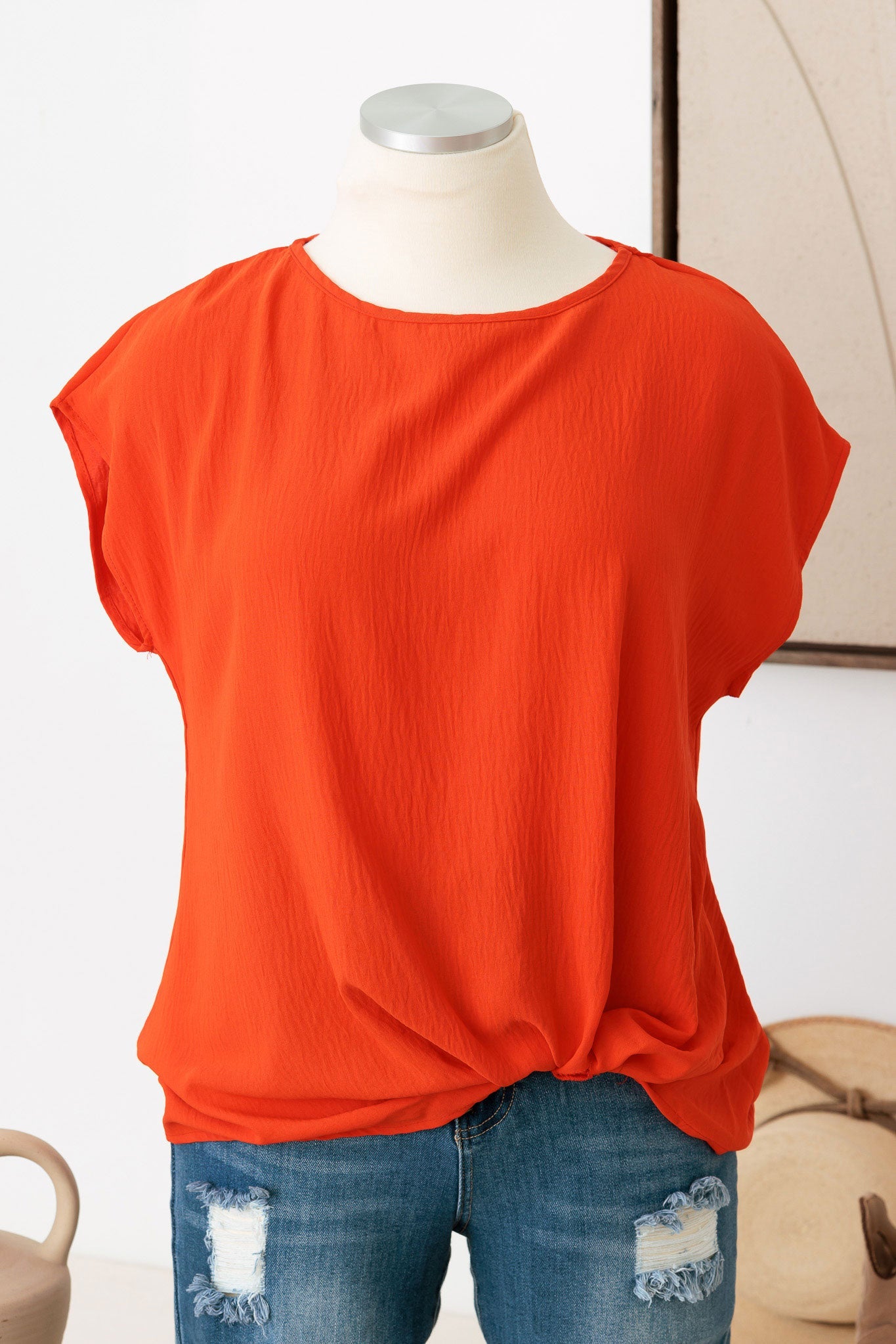 SHIRT- Plus Size Front Knot Solid Woven Tee