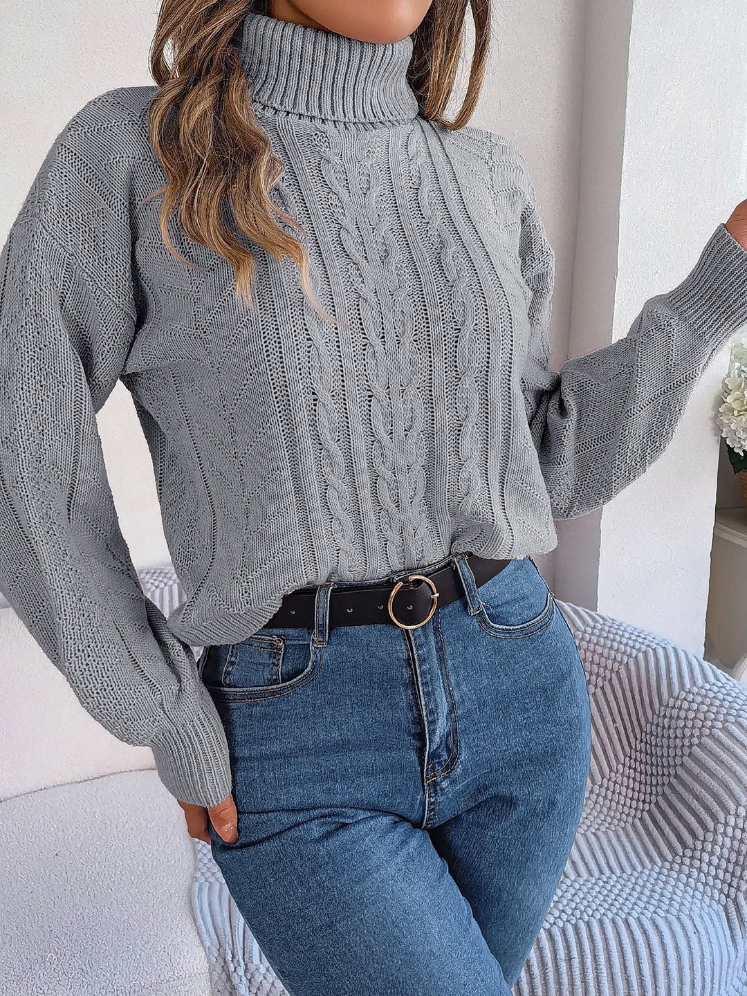 Virginia | Oversized Cable Knit Turtleneck Sweater