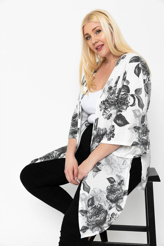 Queen Rosie- Black and white never looked so good in a kimono